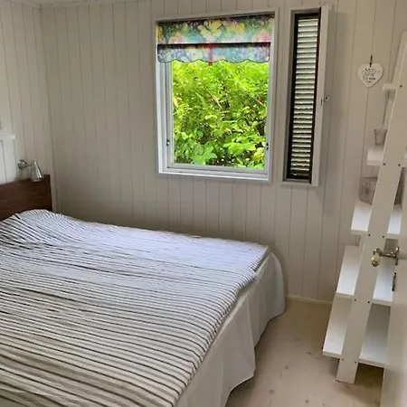 Dom wakacyjny En Perle Af Et Taet Pa Bade Og By