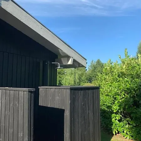 Casa de Férias En Perle Af Et Taet Pa Bade Og By